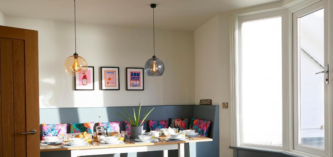 The Stoop, Stunning Sea Views! Apartment Scarborough Bagian luar foto