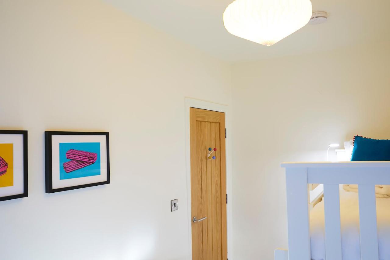 The Stoop, Stunning Sea Views! Apartment Scarborough Bagian luar foto