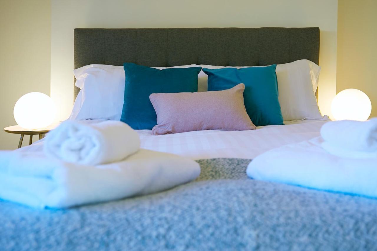 The Stoop, Stunning Sea Views! Apartment Scarborough Bagian luar foto