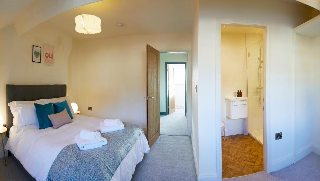 The Stoop, Stunning Sea Views! Apartment Scarborough Bagian luar foto