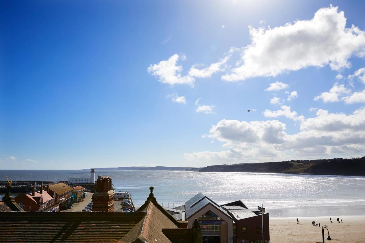 The Stoop, Stunning Sea Views! Apartment Scarborough Bagian luar foto